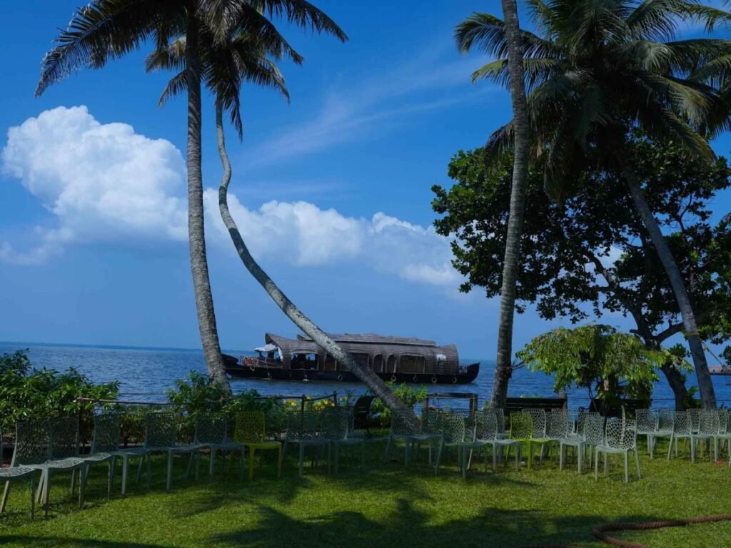 Luxury Rail Holidays in South India: A Regal Sojourn for 2026